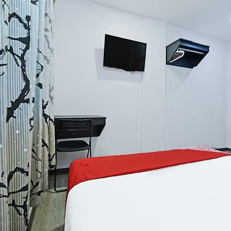 Super Oyo 992 Orange Hotel Kuala Pilah Extérieur photo