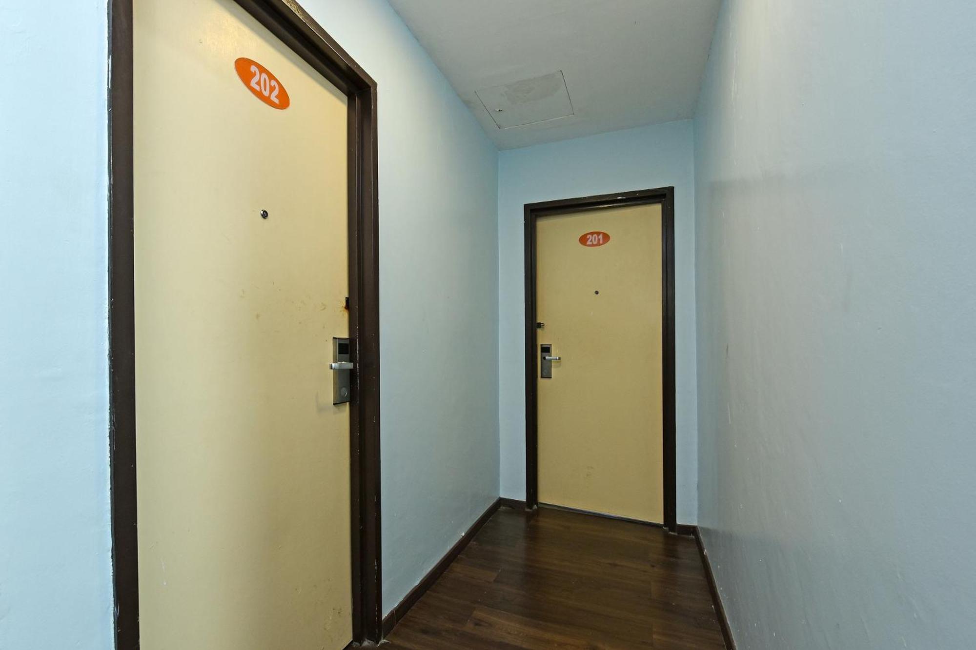 Super Oyo 992 Orange Hotel Kuala Pilah Extérieur photo