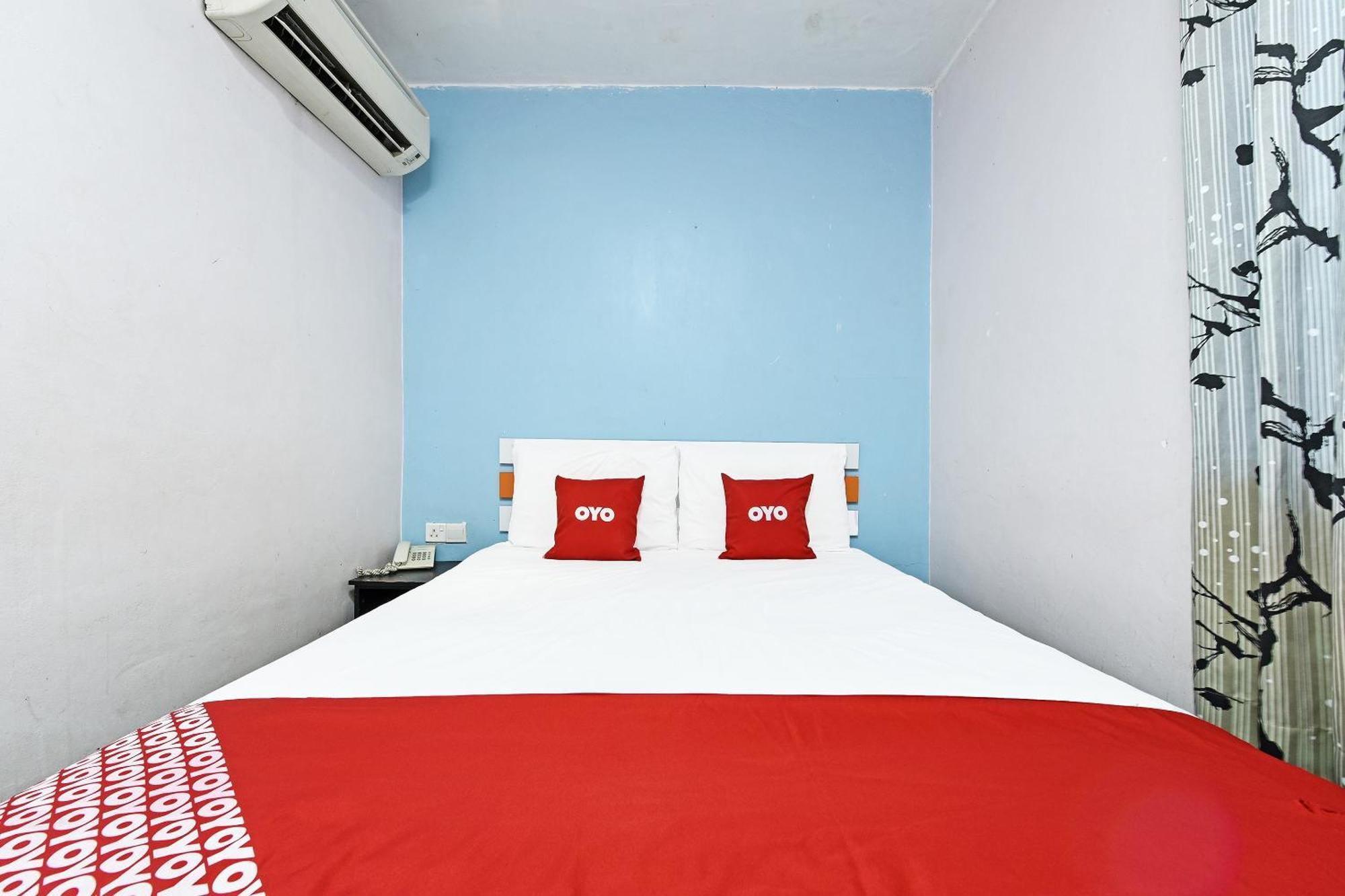 Super Oyo 992 Orange Hotel Kuala Pilah Extérieur photo