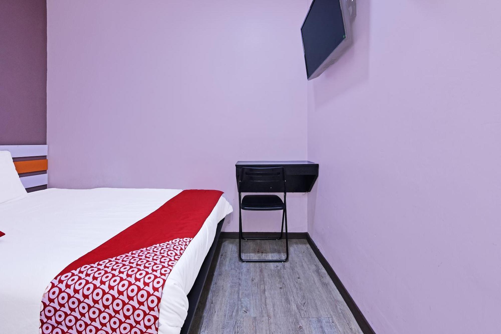 Super Oyo 992 Orange Hotel Kuala Pilah Extérieur photo