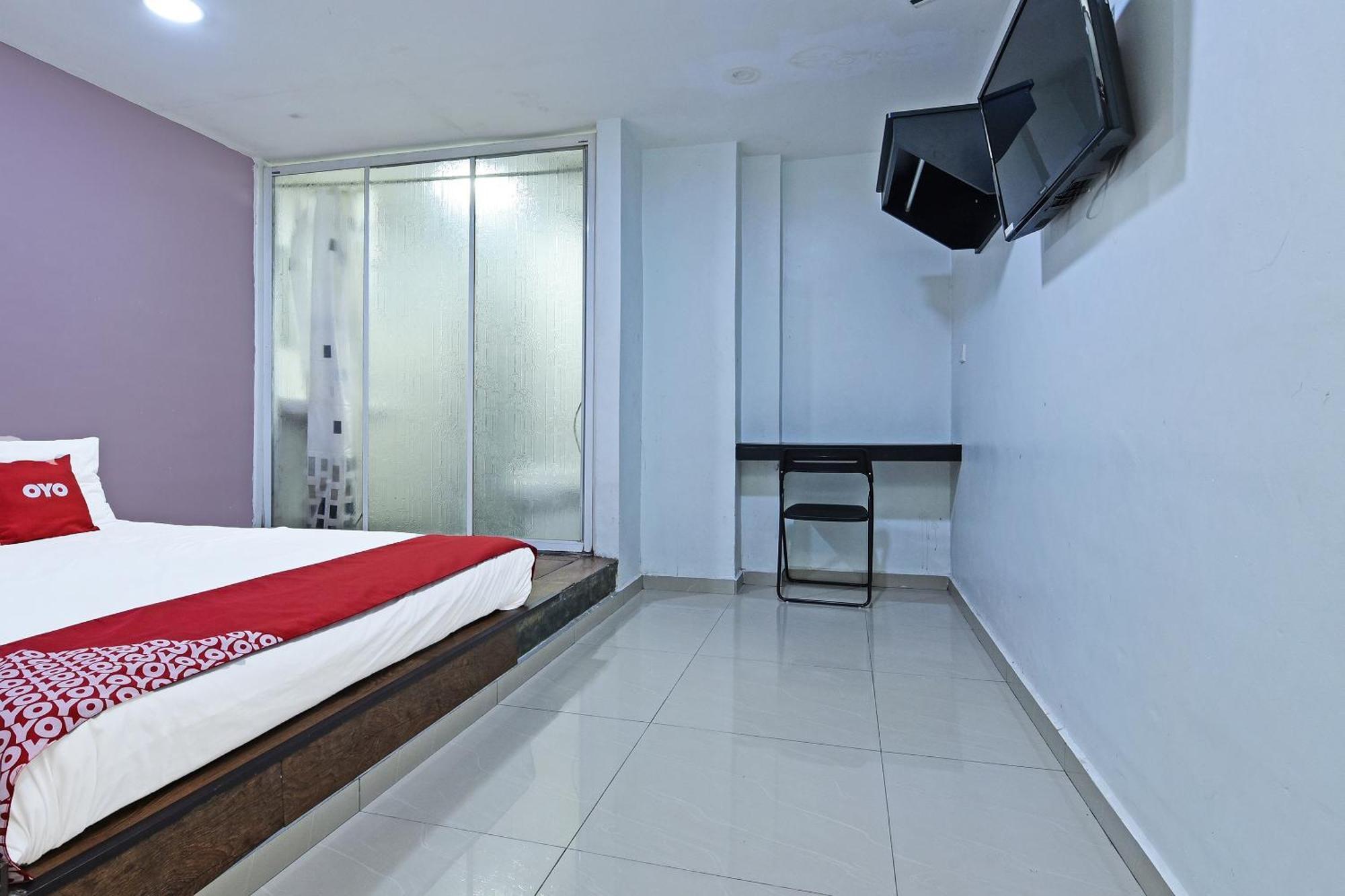 Super Oyo 992 Orange Hotel Kuala Pilah Extérieur photo