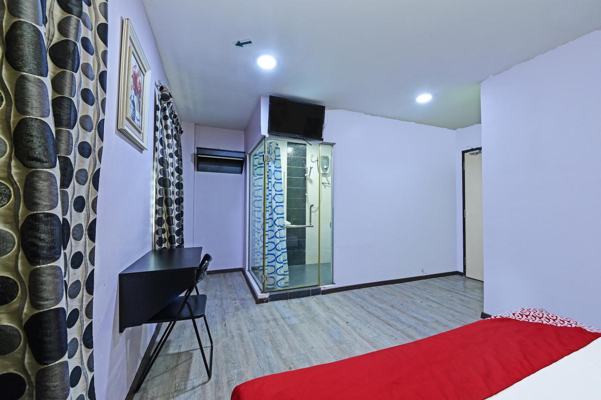 Super Oyo 992 Orange Hotel Kuala Pilah Extérieur photo
