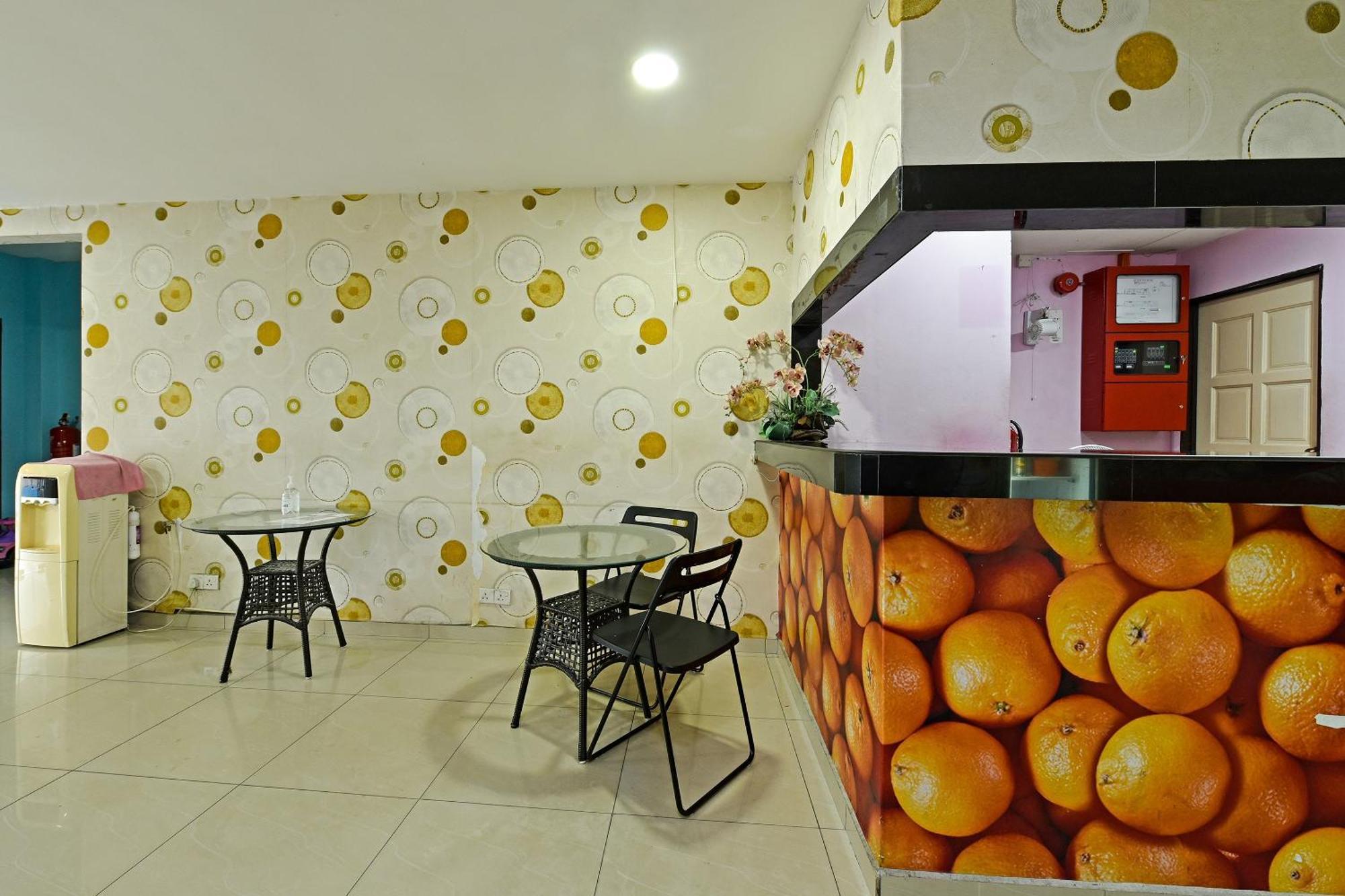 Super Oyo 992 Orange Hotel Kuala Pilah Extérieur photo